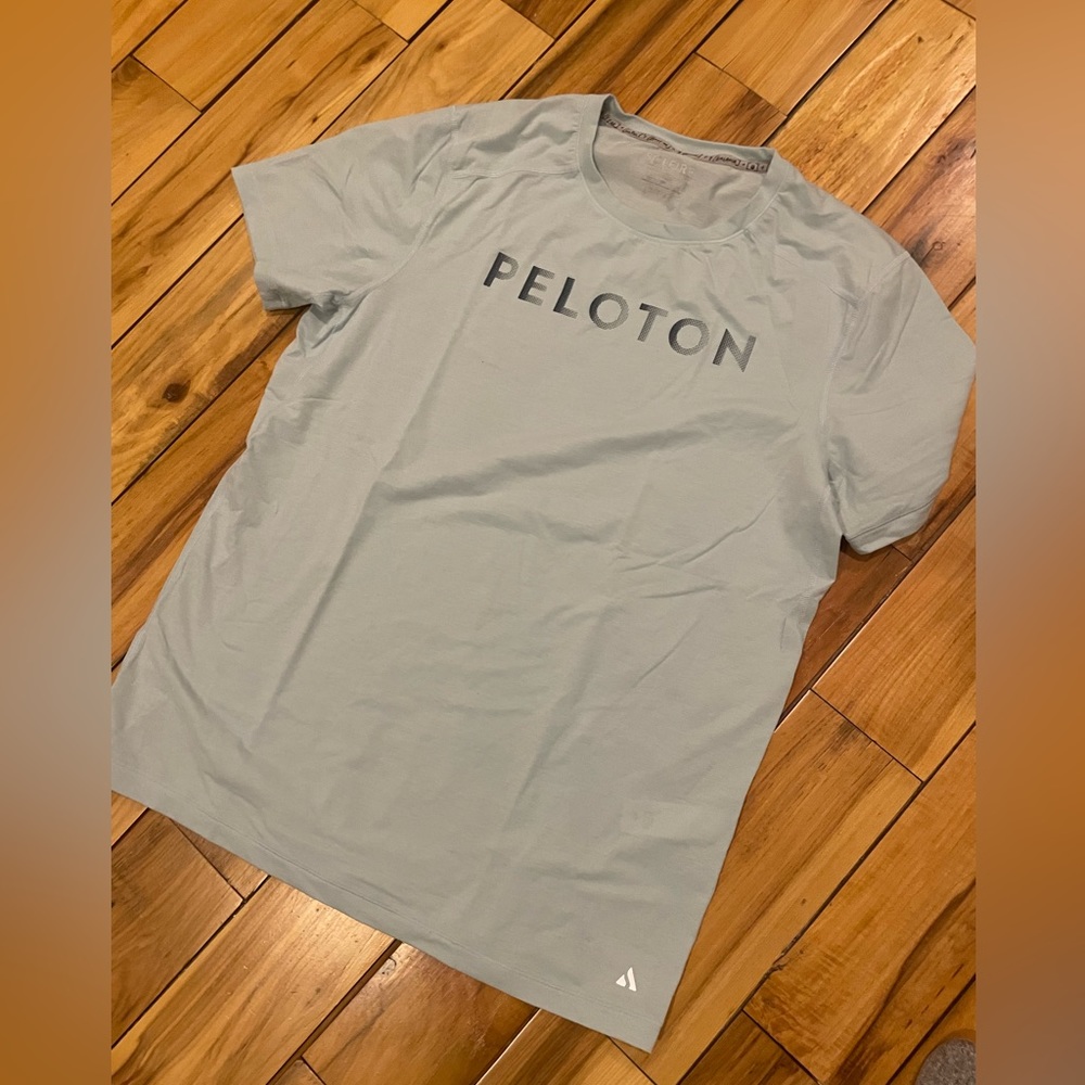 Men’s Peloton shirt (Solfire) in medium